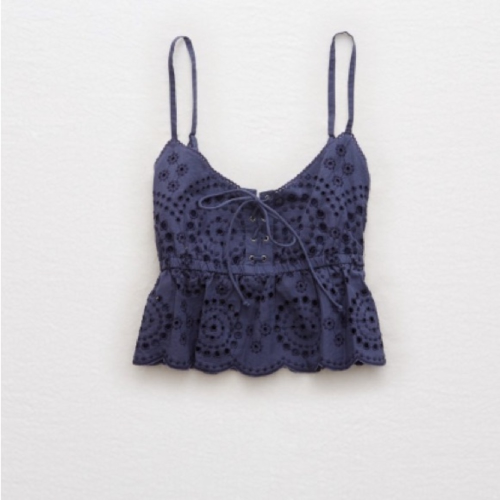 Eyelet top